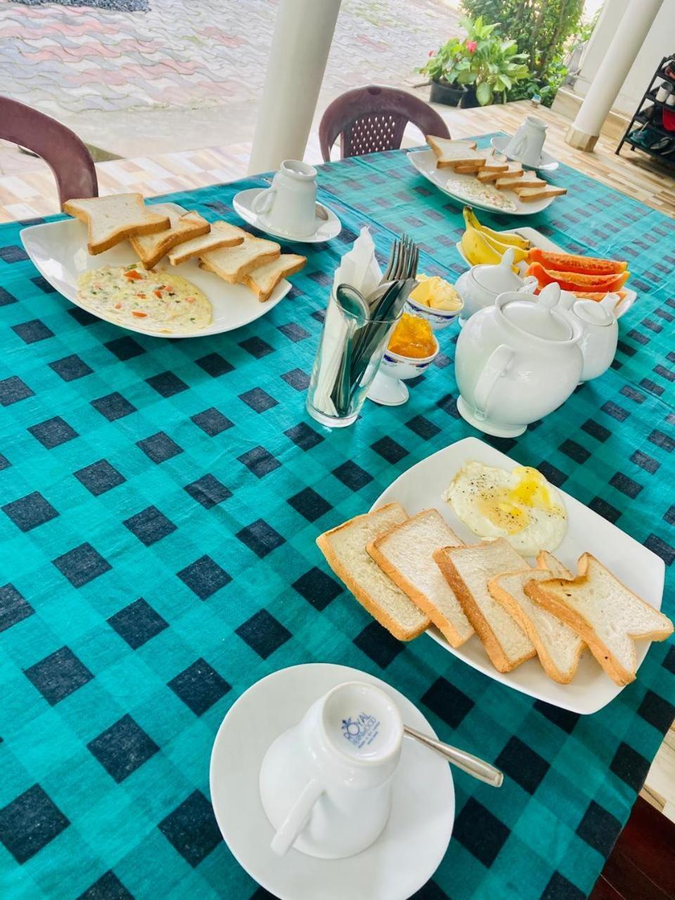 Ameena Homestay Тангалла Экстерьер фото
