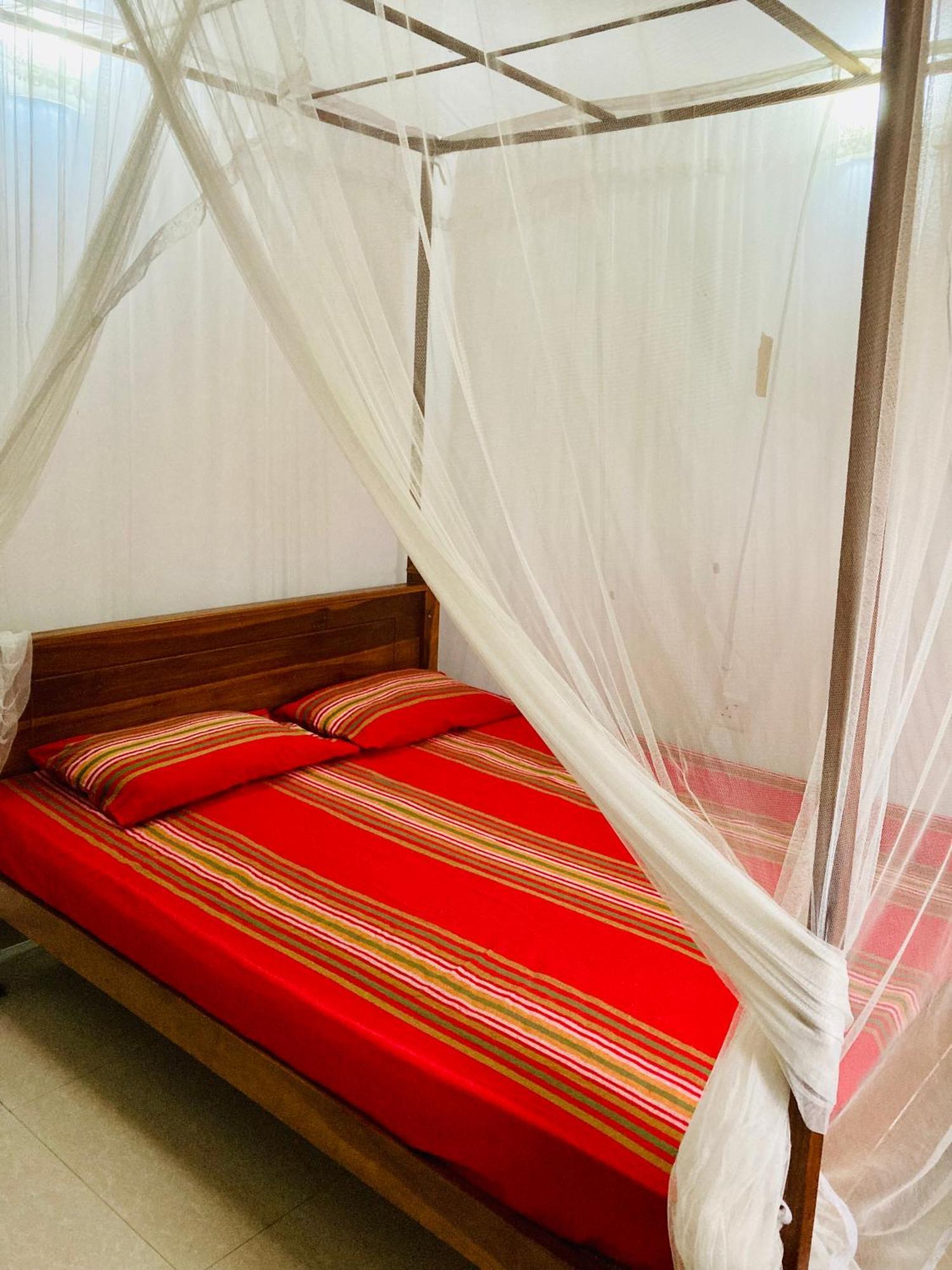 Ameena Homestay Тангалла Экстерьер фото
