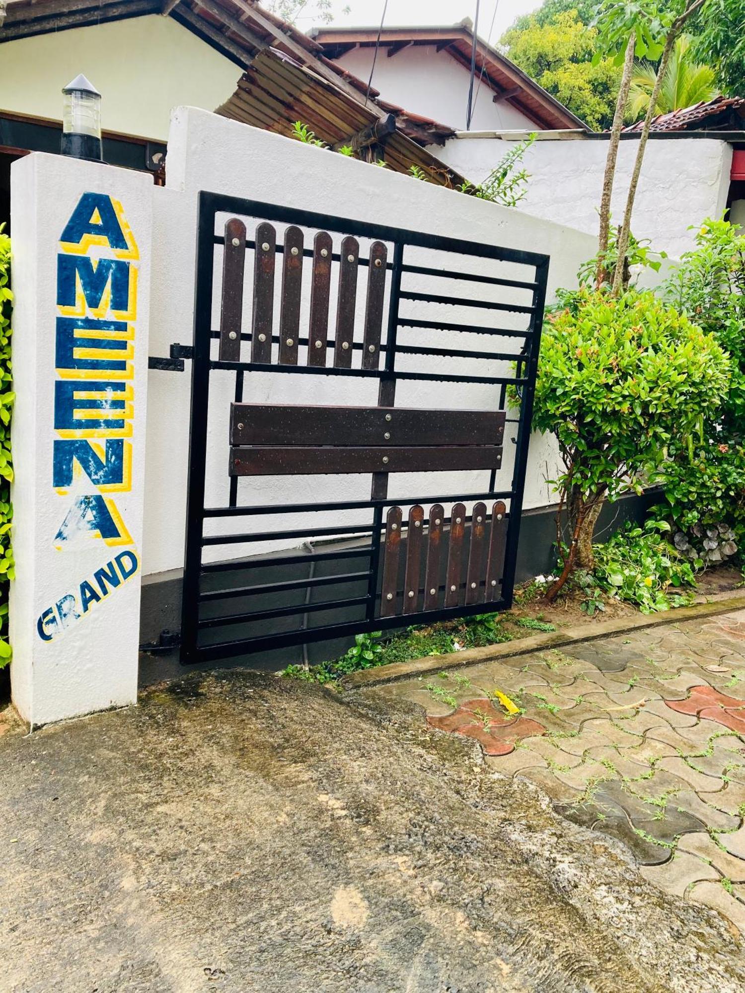 Ameena Homestay Тангалла Экстерьер фото