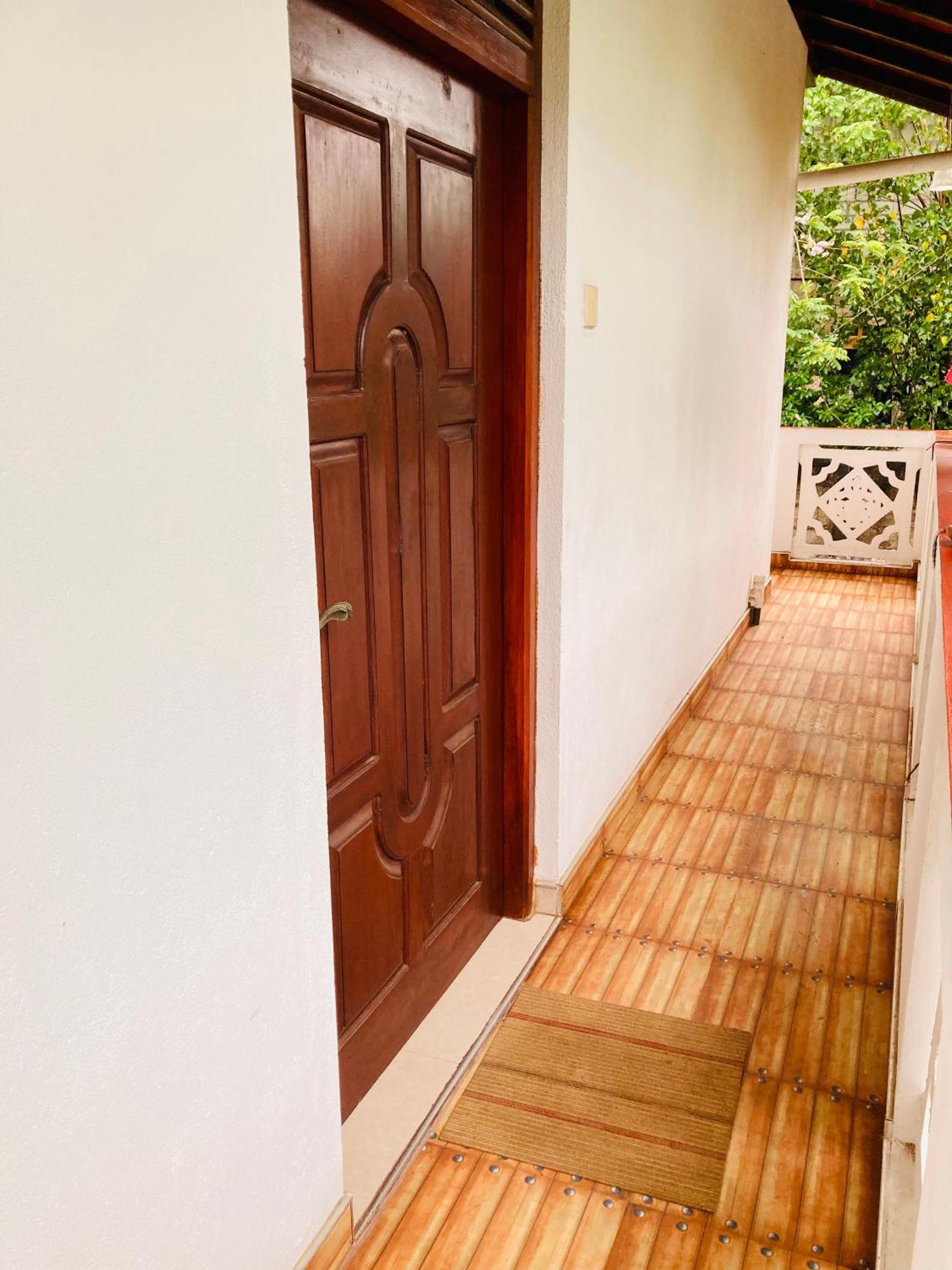 Ameena Homestay Тангалла Экстерьер фото