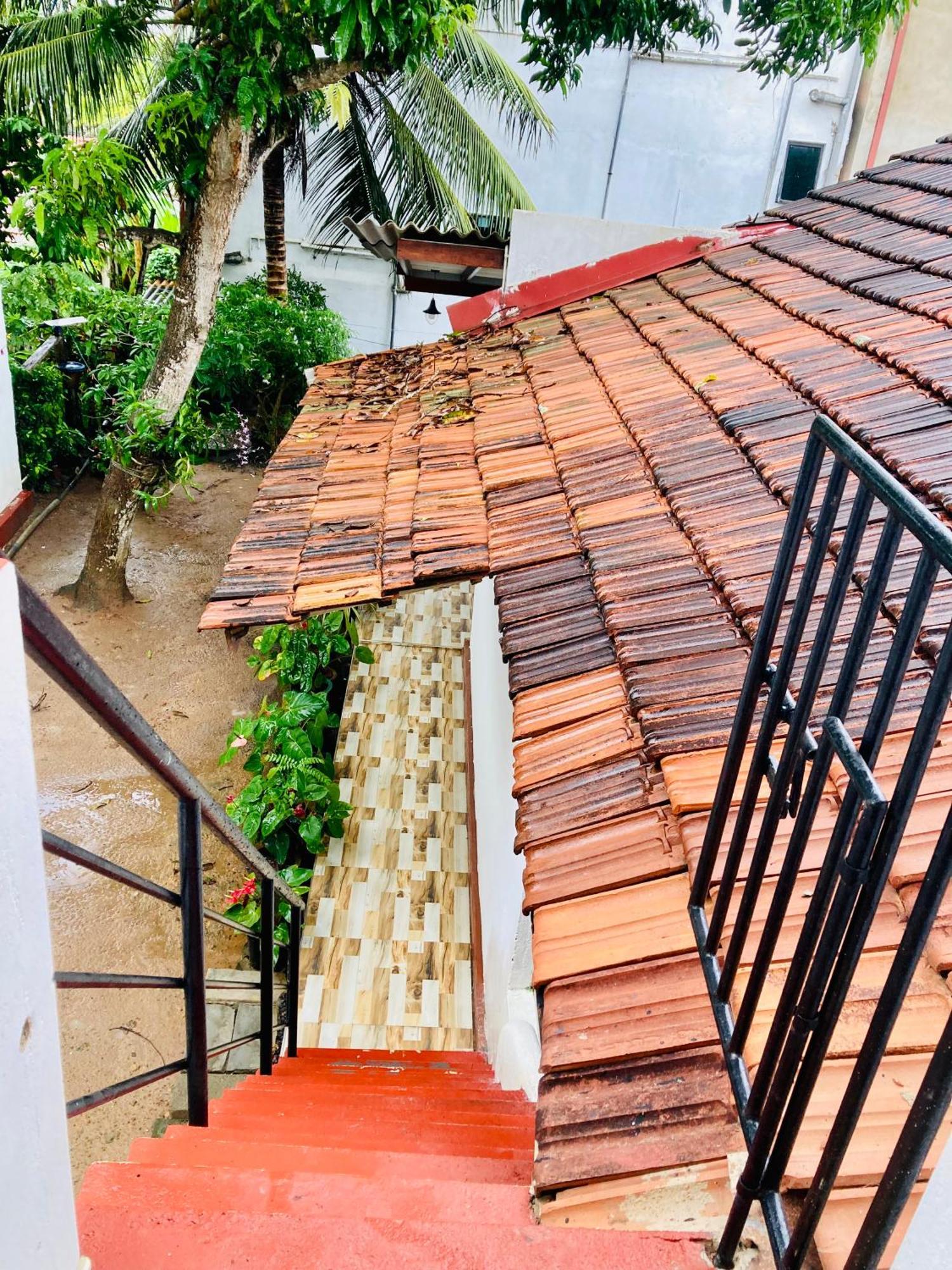 Ameena Homestay Тангалла Экстерьер фото