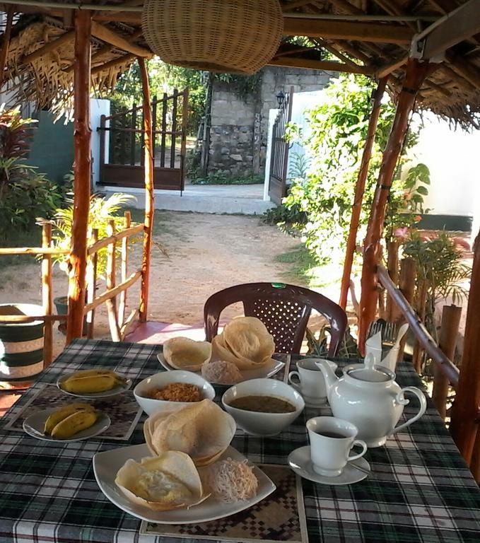 Ameena Homestay Тангалла Экстерьер фото